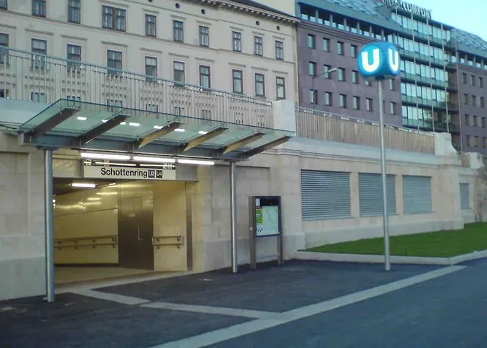 Appartement Center Apt In Best Area Near Park & Danube 20'to Airport Wenen