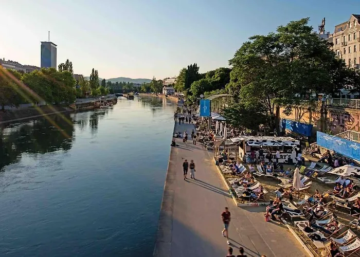 Center Apt In Best Area Near Park & Danube 20'to Airport Appartement *